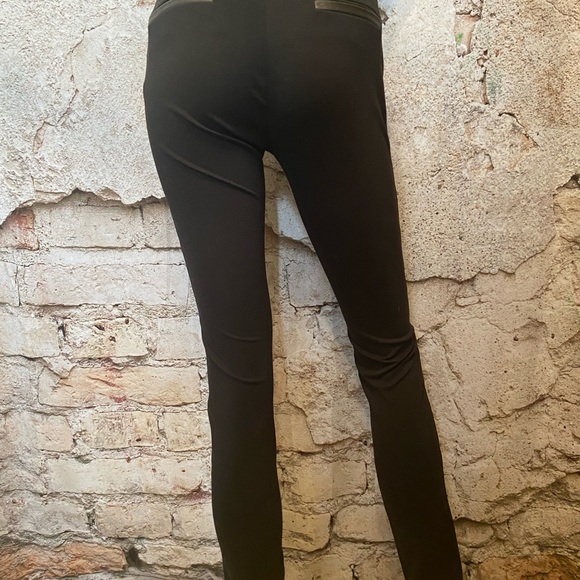 Danier Leather Front-Fabric Back Pants 🇨🇦 - Picture 5 of 9